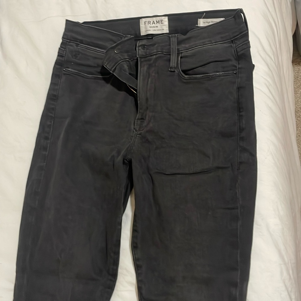 Black frame skinny jeans size 27